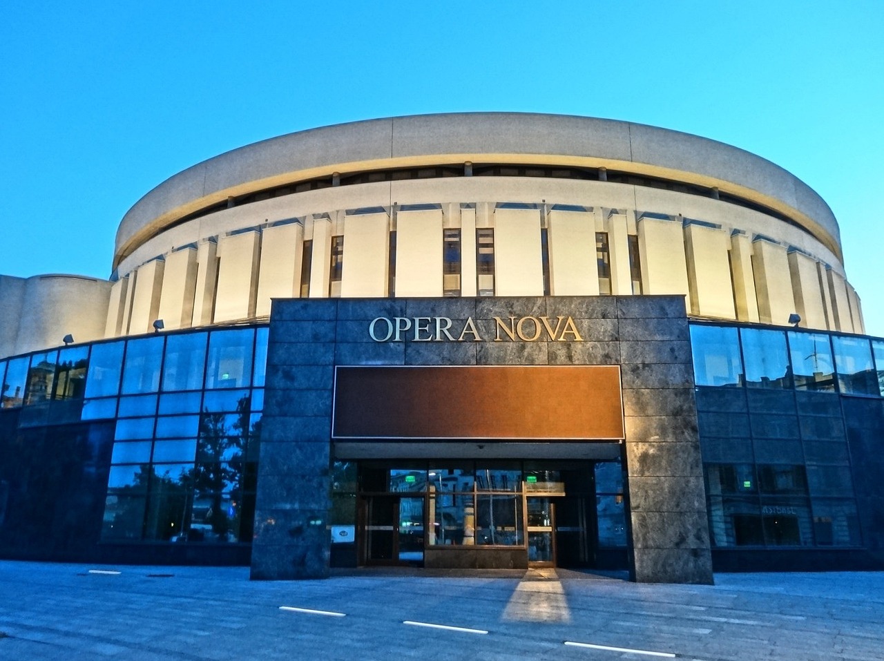 Okrągły budynek Opery Nova w Bydgoszczy, jako jednego z miejsc kultury